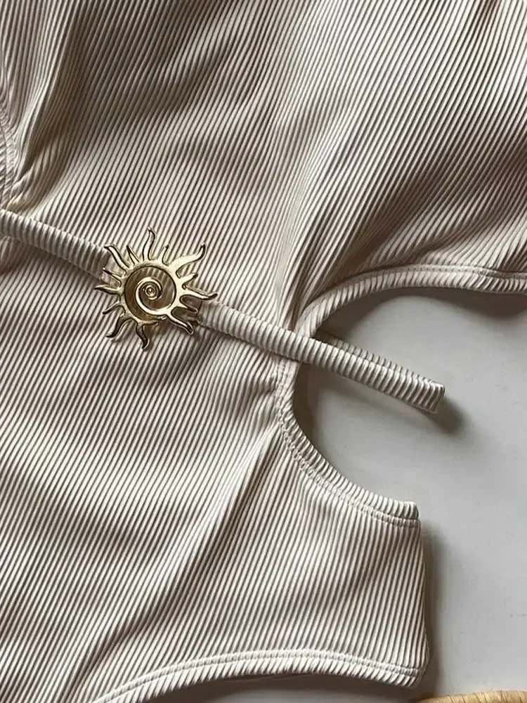 女性クリスクロスネクタイバックホルターモノキニ水着ワンピースカットアウトおなかコントロール水着女性ブラジル水着 K209