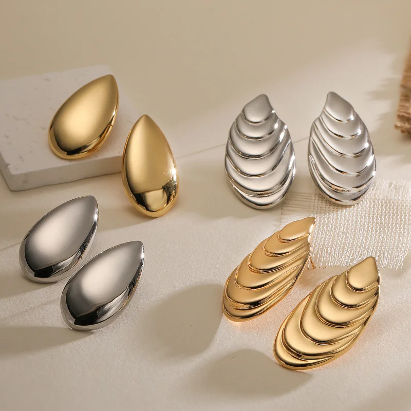 

Fashion Simple Real Gold Plated Water Drop Geometric Versatile Earrings for Women Niche Personality High-end Ear Jewelry