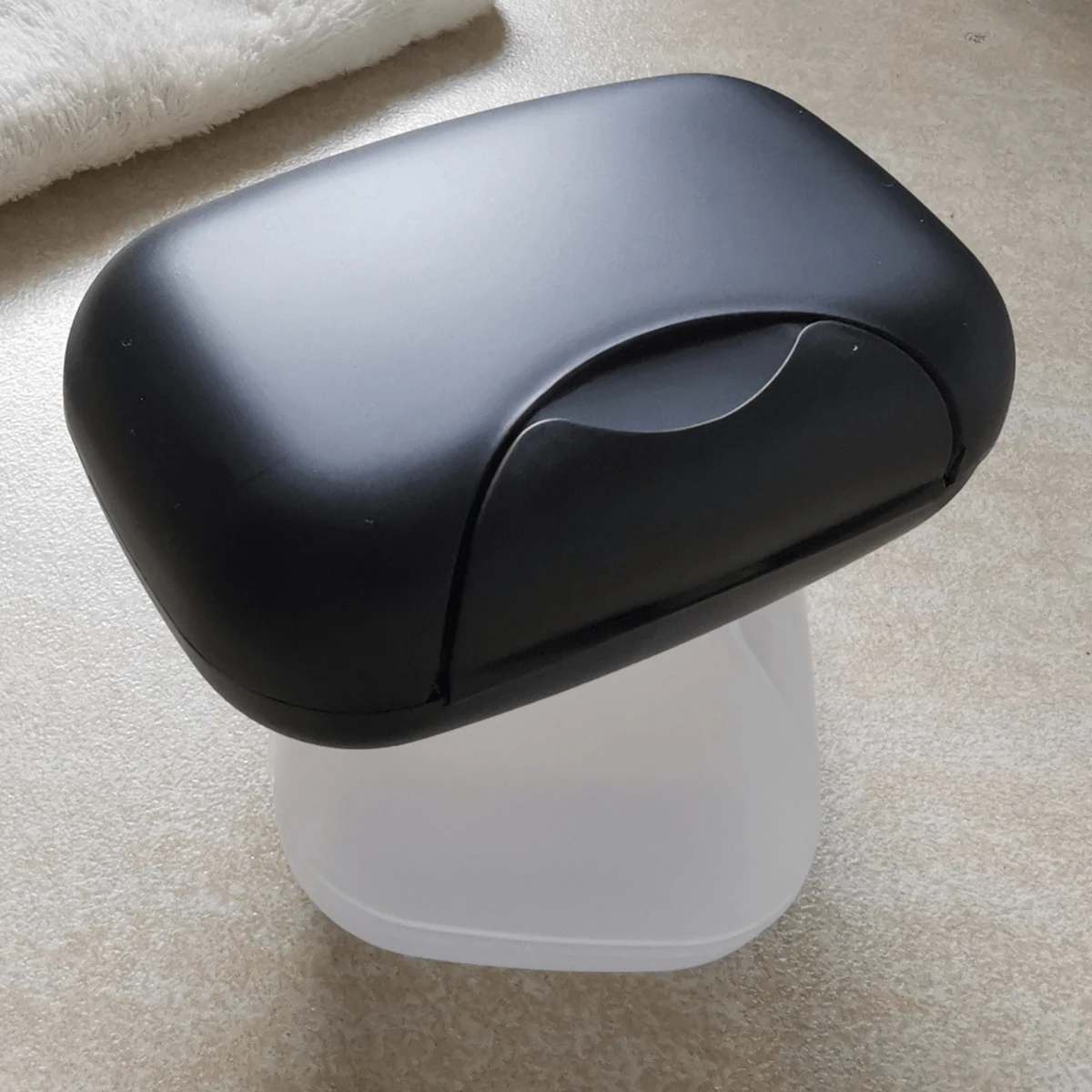 Portable Travel Soap Box black/white Waterproof Leak Proof Stylish Compact Easy To Carry Bathroom Storage Soap Box