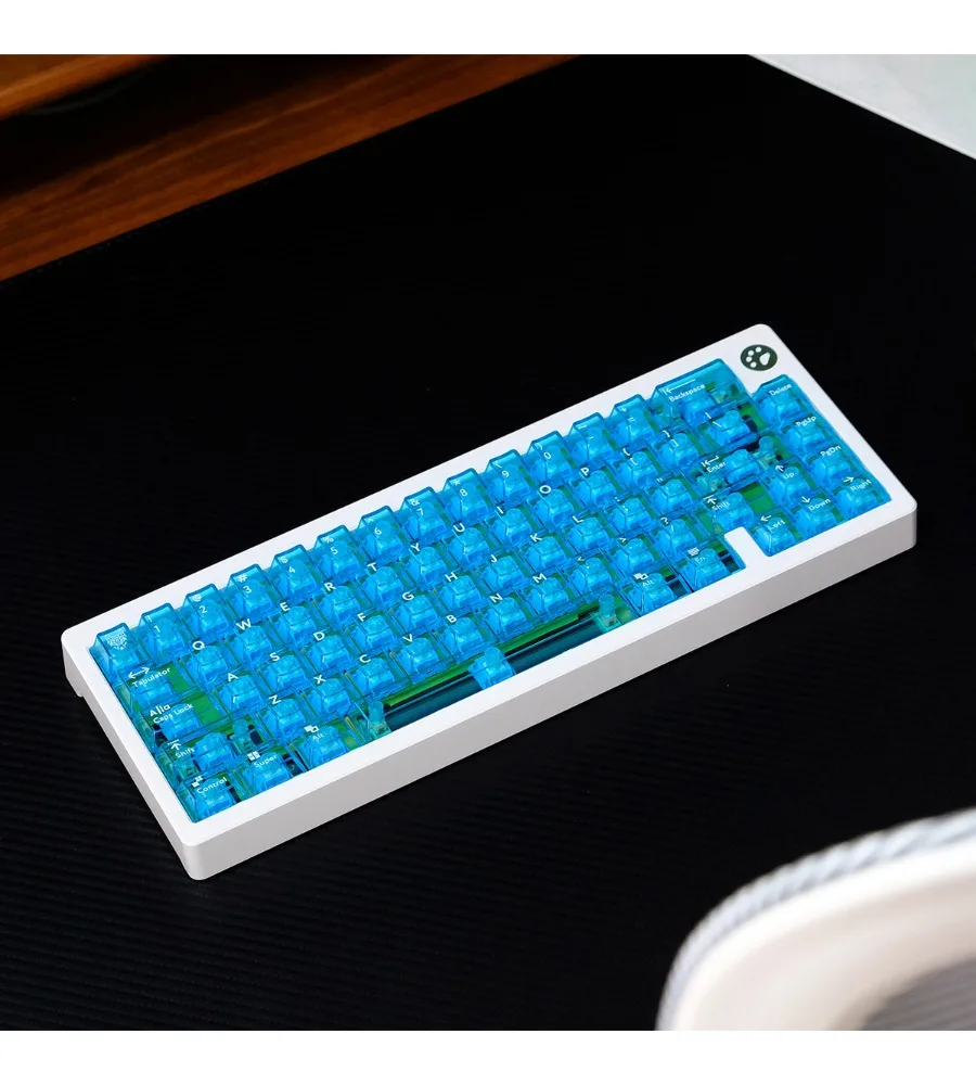 Blue transparent mechanical keyboard keycap PC material is engraved with light transmission 114 keys Original factory height