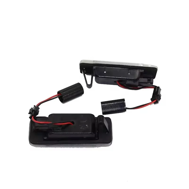 2pcs CANBUS 6000K White LED License Plate Lights For Cadillac ATS 2015 2016-2019 Escalade ESV Car-Styling Number Lamps