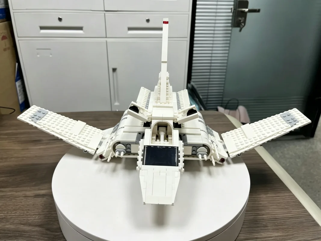 movie-themed-white-space-battle-spaceship-model-desktop-home-decoration-ornament-birthday-holiday-gift-for-model-collectors