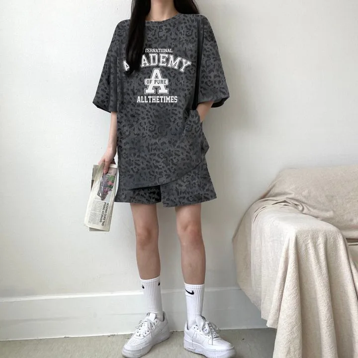 

Summer Casual Running Women's Sportswear Set round Neck Loose Fit Complete Outfit Five-Quarter Pants Style Casual Wear