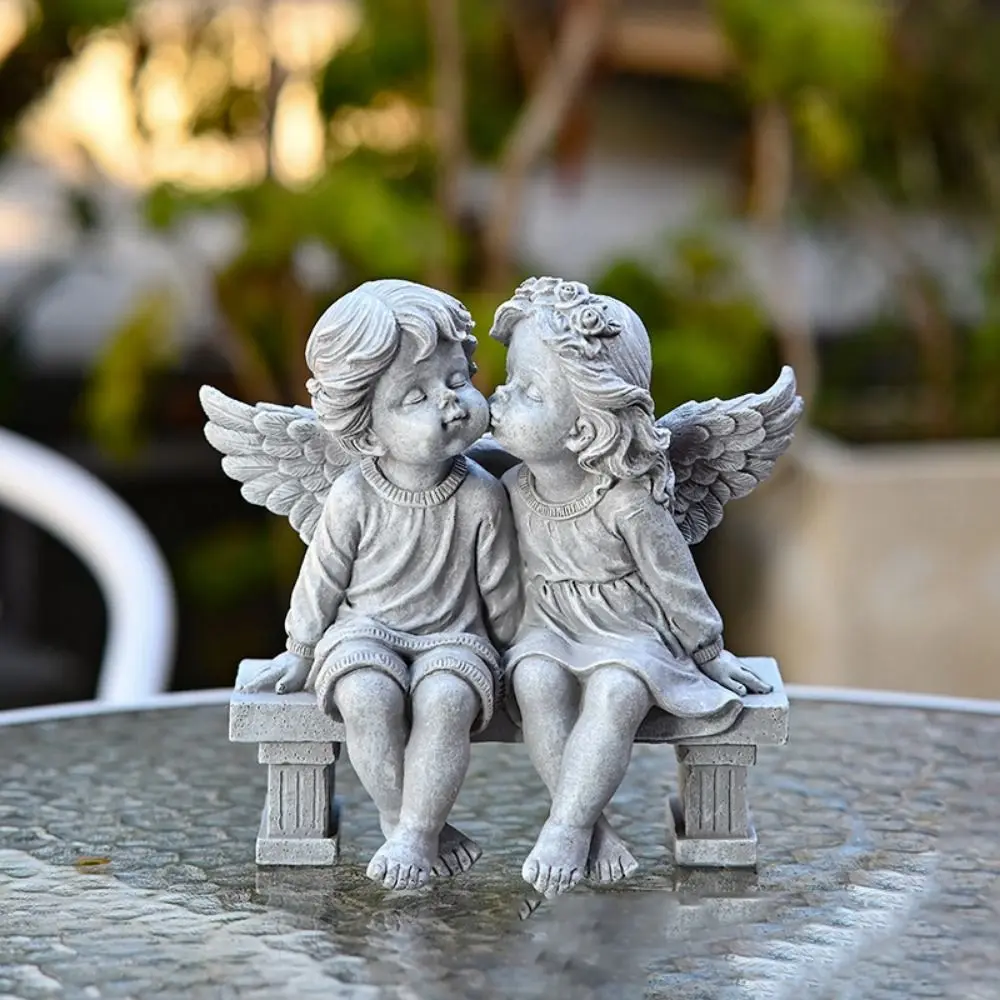 Retro Love-Themed Couples Angel Ornaments Charming Cute Resin Angel Statue Handcrafted Kissing Angel Figurine Christmas Gift