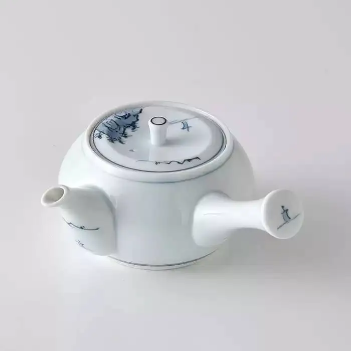In Stock: Japanese Imported Arita Ware Gonglin Kiln Hand-Painted Landscape Pattern Teapot With Built-In Filter And Side Handle