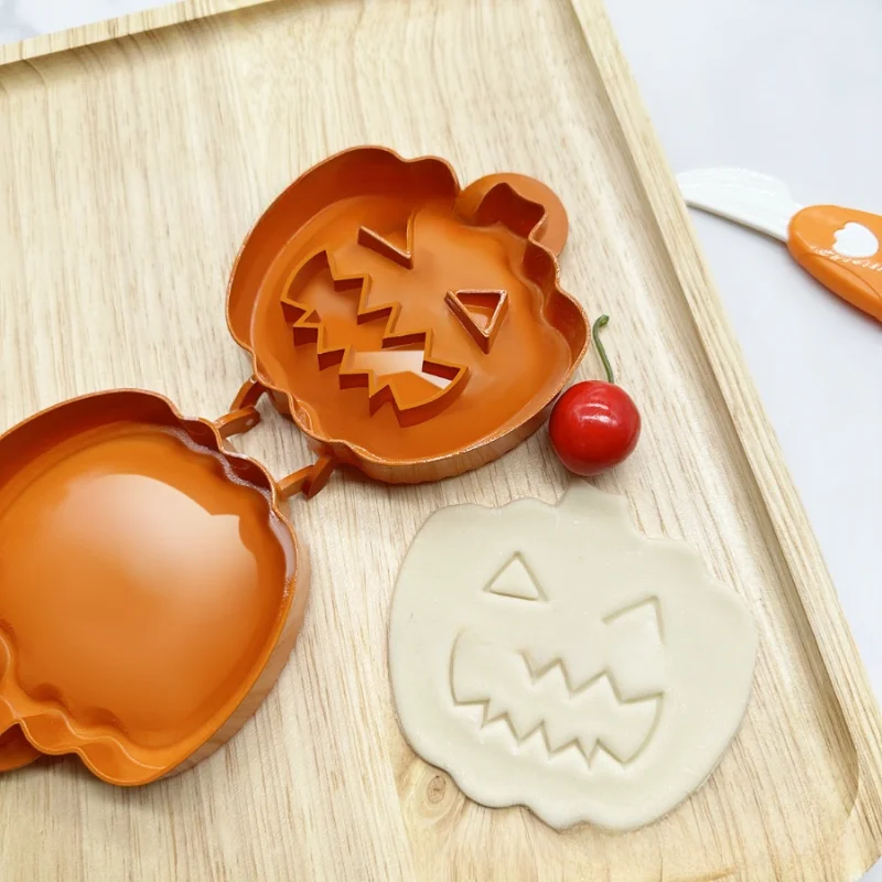 Christmas Fall Hand Pie Molds Fruit Pie Mould Dough Press Mold Baking Pastry Tool for Christmas Party Pumpkin Apple Heart