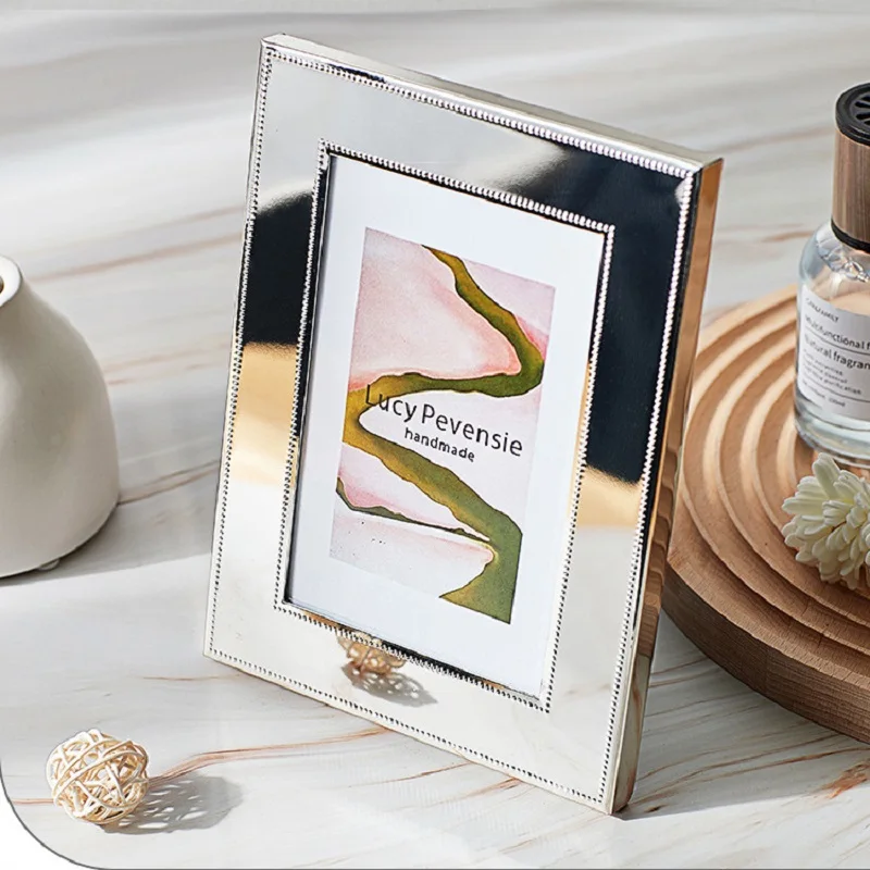 Metal Picture Frame Stylish Modern Silver 6 7 10 Inch Frame Elegant Photo Frame, High-Quality Artwork Frame Home Decor