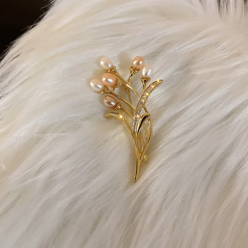 100% Natural Freshwater Pearl 14K Gold Filled Trendy Flower Ladies Brooch Jewelry For Women All Match Accessories