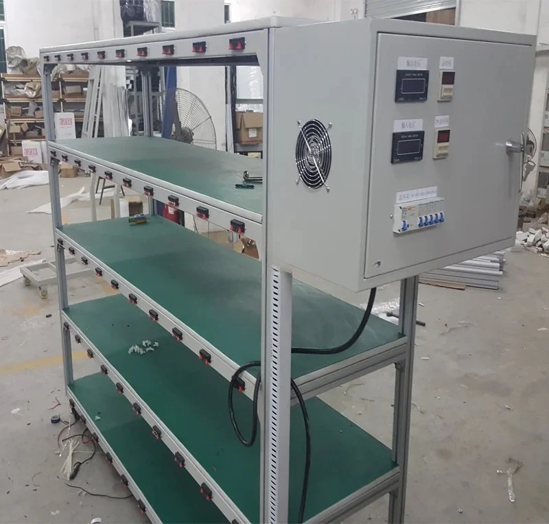 LED-Panel-Licht oder Straßenlaterne im Alter von Rack