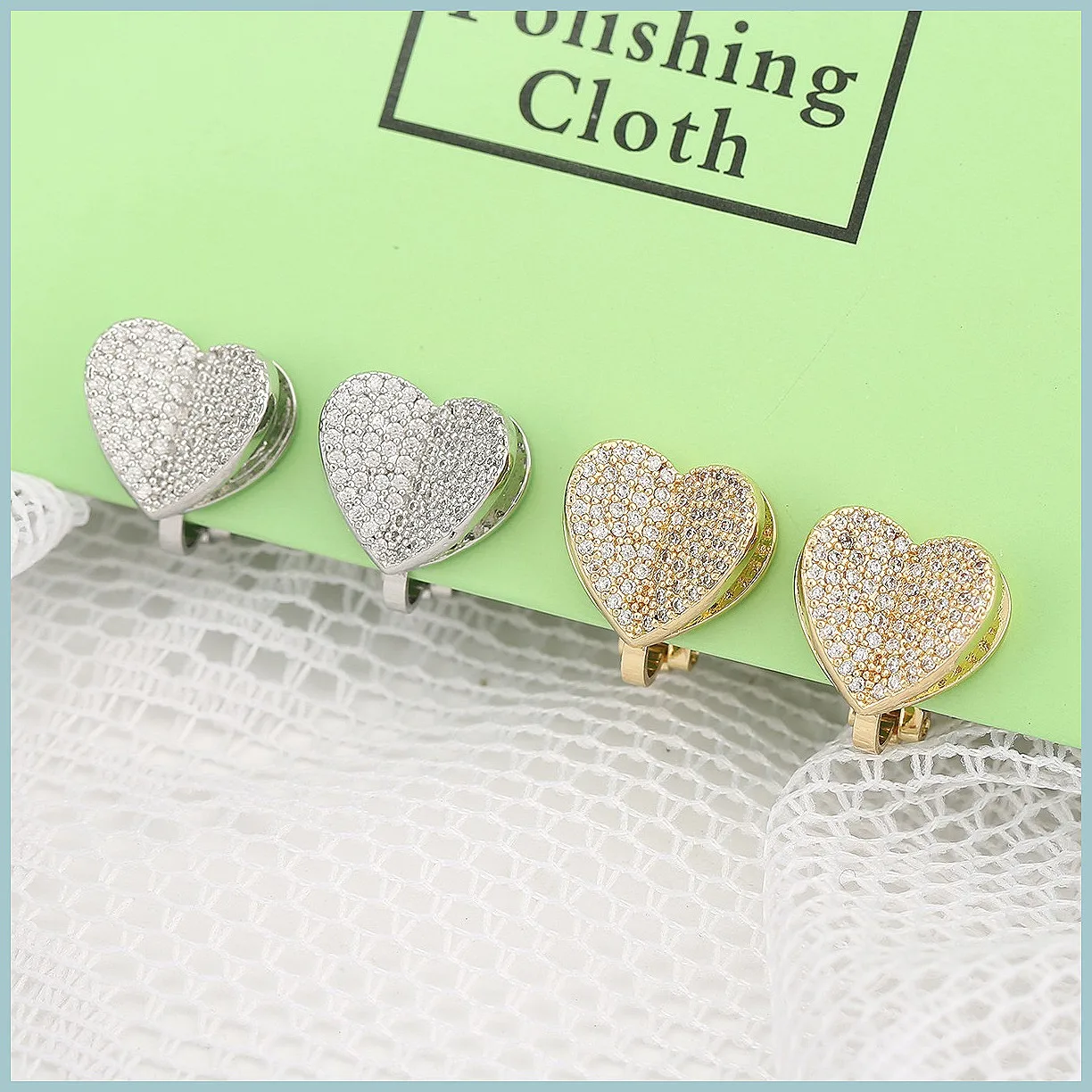 Heart-Shaped Foldable Stud Ear Clips, No Piercing Crystal Rhinestone Earrings for Women, Elegant & Versatile