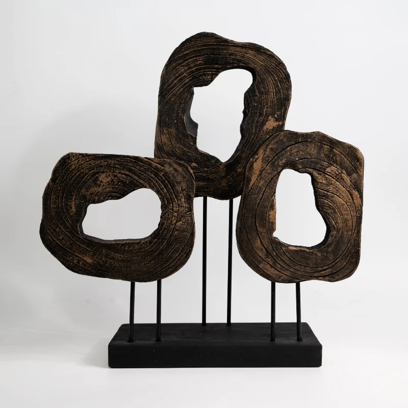 

Новый китайский стиль, простая смола, три деревянные скульптуры, офис продаж, орнамент, гостиничный клуб, вход, новый странный декор ручной работы