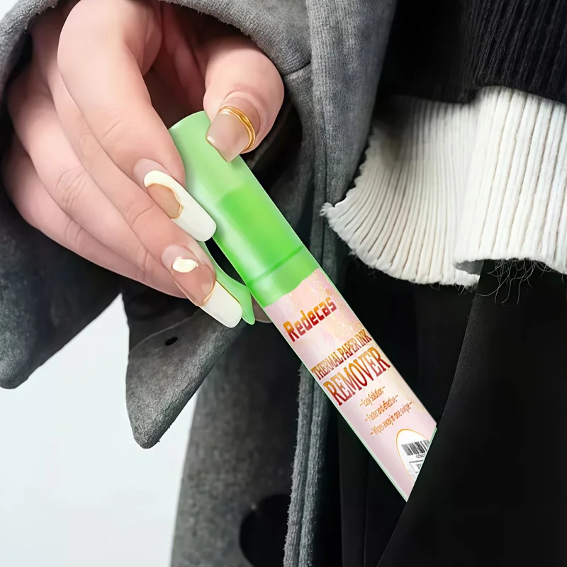 Picture 5: Thermal Paper Privacy Spray, Safe Info Protection, Convenient Nozzle, Easy Spray‑and‑Wipe, Erase Data on Bills & Shipping Labels