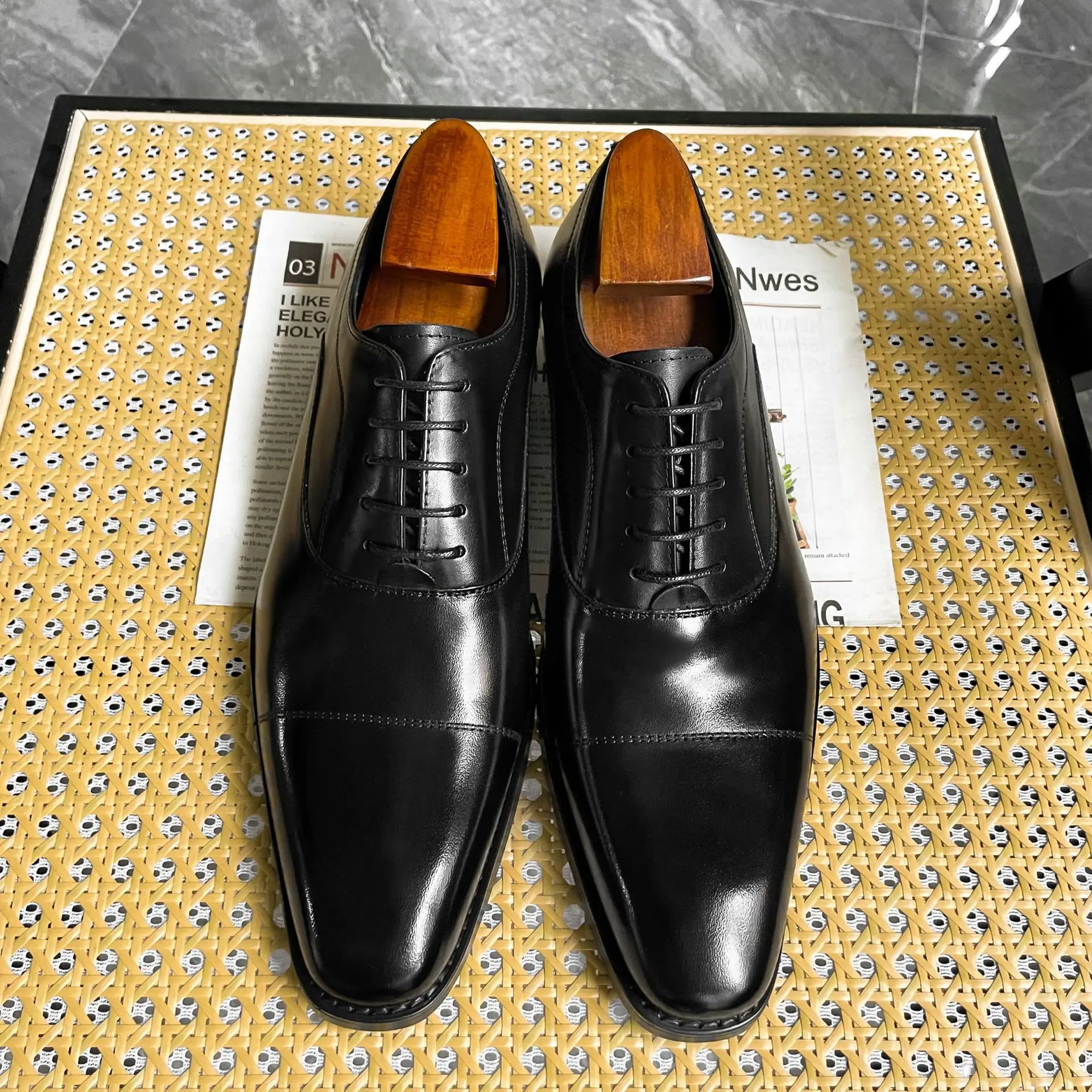 High end genuine leather men's shoes, business formal pointed work leather shoes, men's Oxford shoes, interview wedding shoes