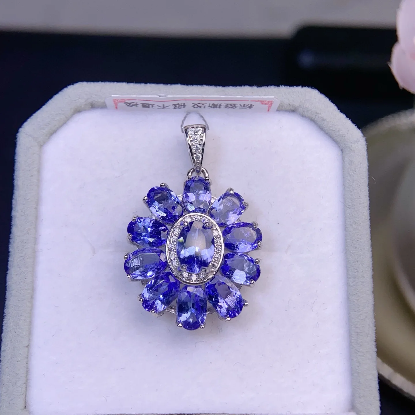 

925 Silver Precision Set Natural Tanzanite Pendant, 4x6mm Vivid Purple Loupe Clean Gem with Brilliant Fire（free Silver Chain)