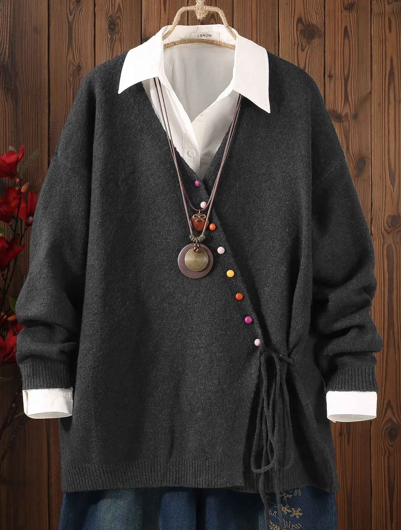 Plus‑size women's autumn‑winter cardigan sweater, skin‑friendly and stylish knitted sweater with cross‑tied straps