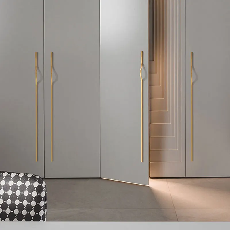 Manijas de gabinete de oro cepillado galvanizado: tiradores curvos modernos de aleación de aluminio para cajones de armario, herrajes duraderos de lujo