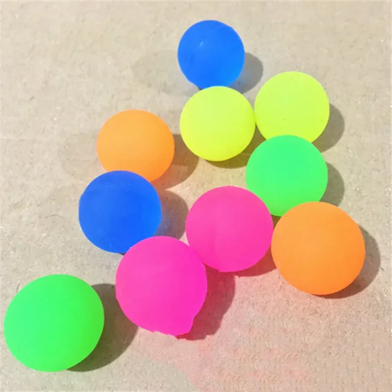 20個入り マルチカラー 25mm バウンスボール 弾むゴム製 浮遊するおもちゃボール 子供向け 楽しいピンボール バウンス玩具 ミックスパック