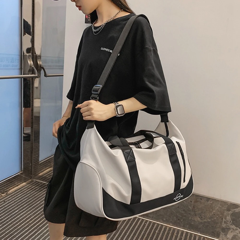 حقيبة رياضية قطعة واحدة مع حجرة للأحذية، حقيبة سفر واق من المطر أنيقة للطائرة، حقيبة واق من المطر خفيفة الوزن للنساء والرجال، صالة الألعاب الرياضية