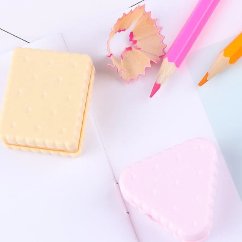 3pcs/lot Creative Fresh and Cute Biscuit Pencil Sharpener Children\'s Pencil Sharpener Stationery Random Colors