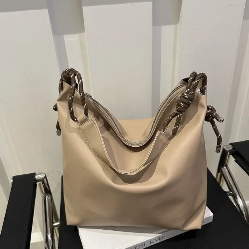 

Элегантная кожаная женская сумка-мессенджер, элитная роскошная элегантная модная повседневная винтажная повседневная сумка с украшением ​