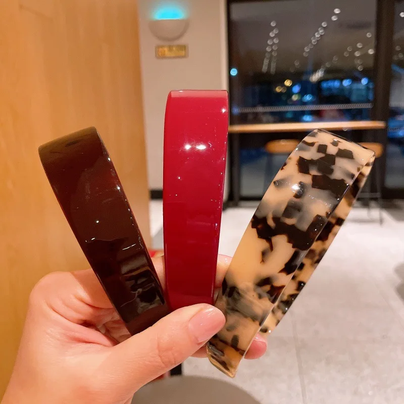 

Tortoiseshell Headband Anti-Slip Acetate Headband Hair Accessories Stretchy Wide Brimmed Headband For Face Washing Daily Routine