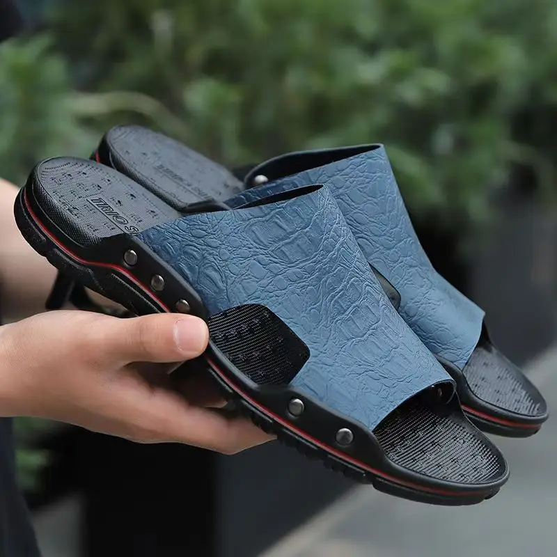 2026 Summer Men's Slip-On Sandals Fashion Design With Simple Lines Anti-Slip Wear-Resistant Perfect Beach Leisure Wear 38--48