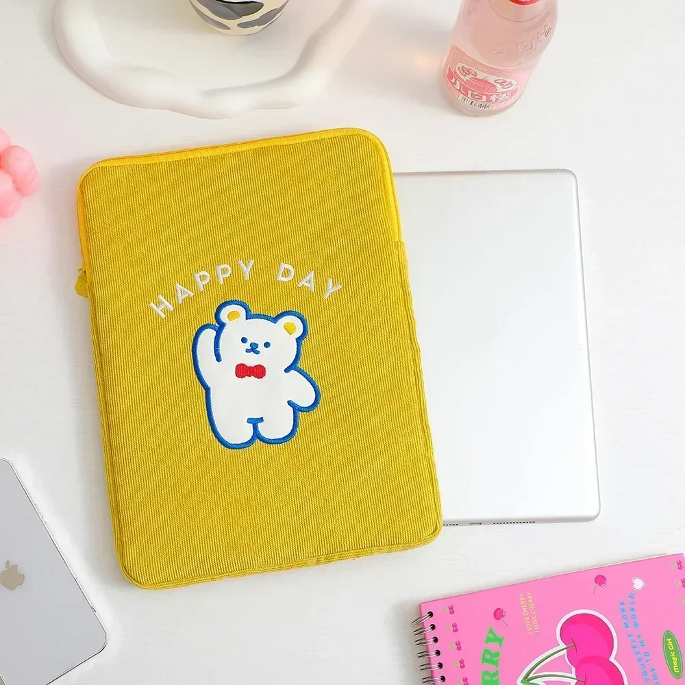 2023New Cartoon Bear Ipad Case Tablet Bag 11 Inch Inner Tank Bag Girl Thickened Handheld iPad Storage Bags