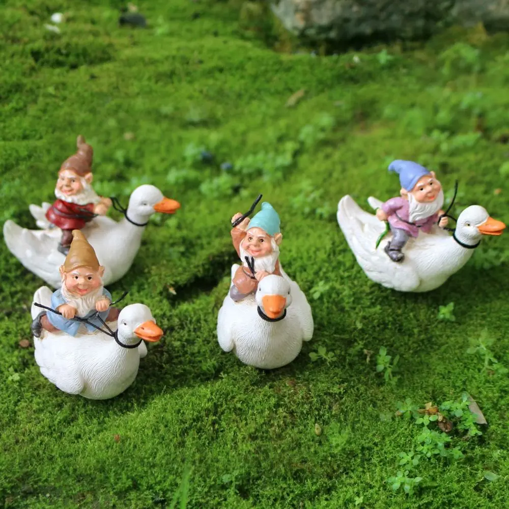 4pcs Resin Duck Riding Dwarves Sculpture Creative Vivid Bonsai Statues Waterproof Cute Garden Figurines Tabletop