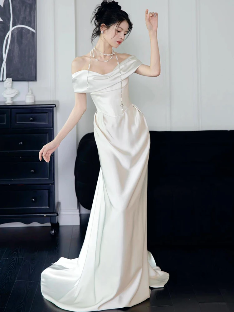 

Элегантное белое легкое атласное платье на одно плечо для помолвки, королевской свадьбы, вечернее платье на заказ для торжественных мероприятий и банкетов