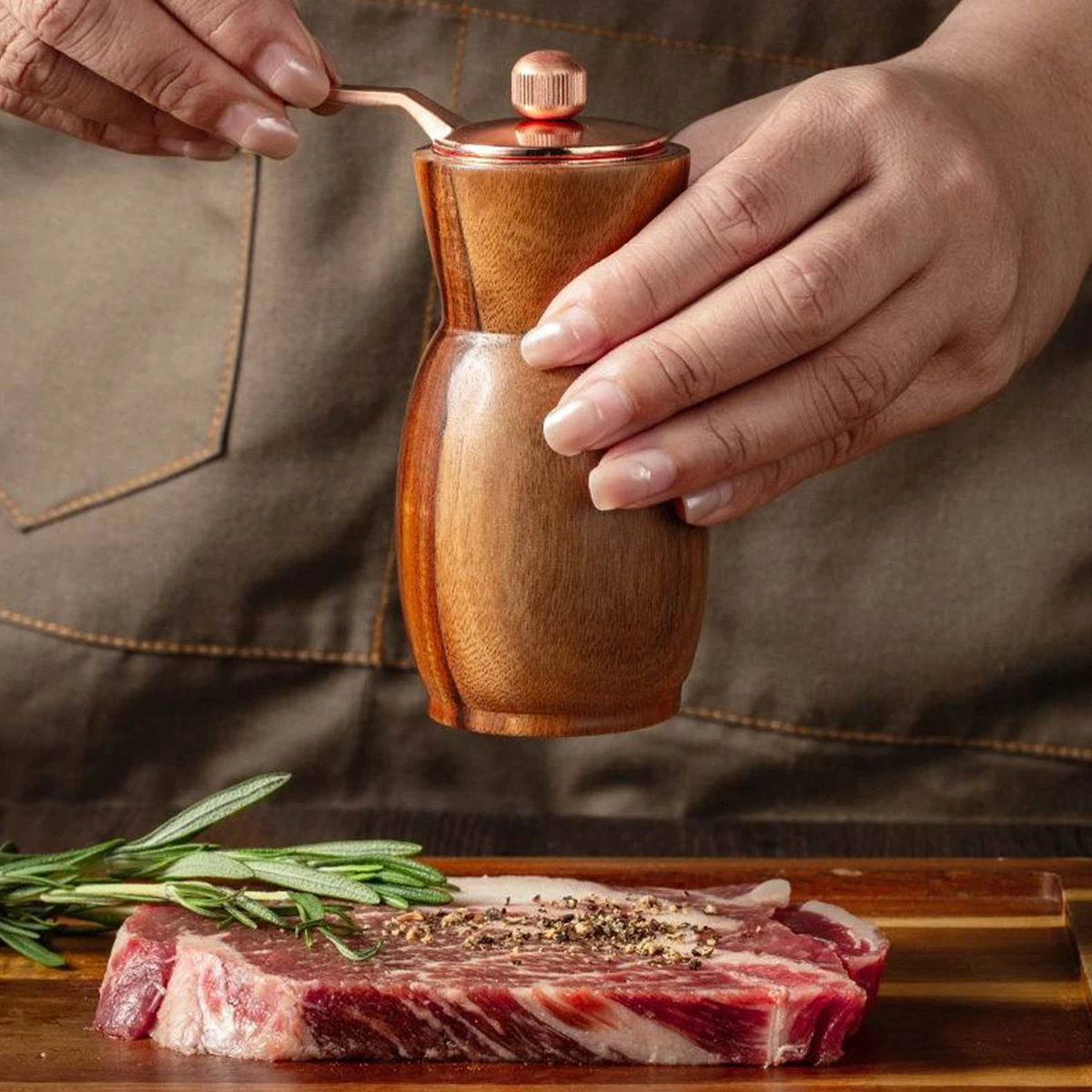 1PC/3PCS/Hand-cranked acacia wood pepper grinder creative vase black pepper rose salt grinder bottle western food pepper mill