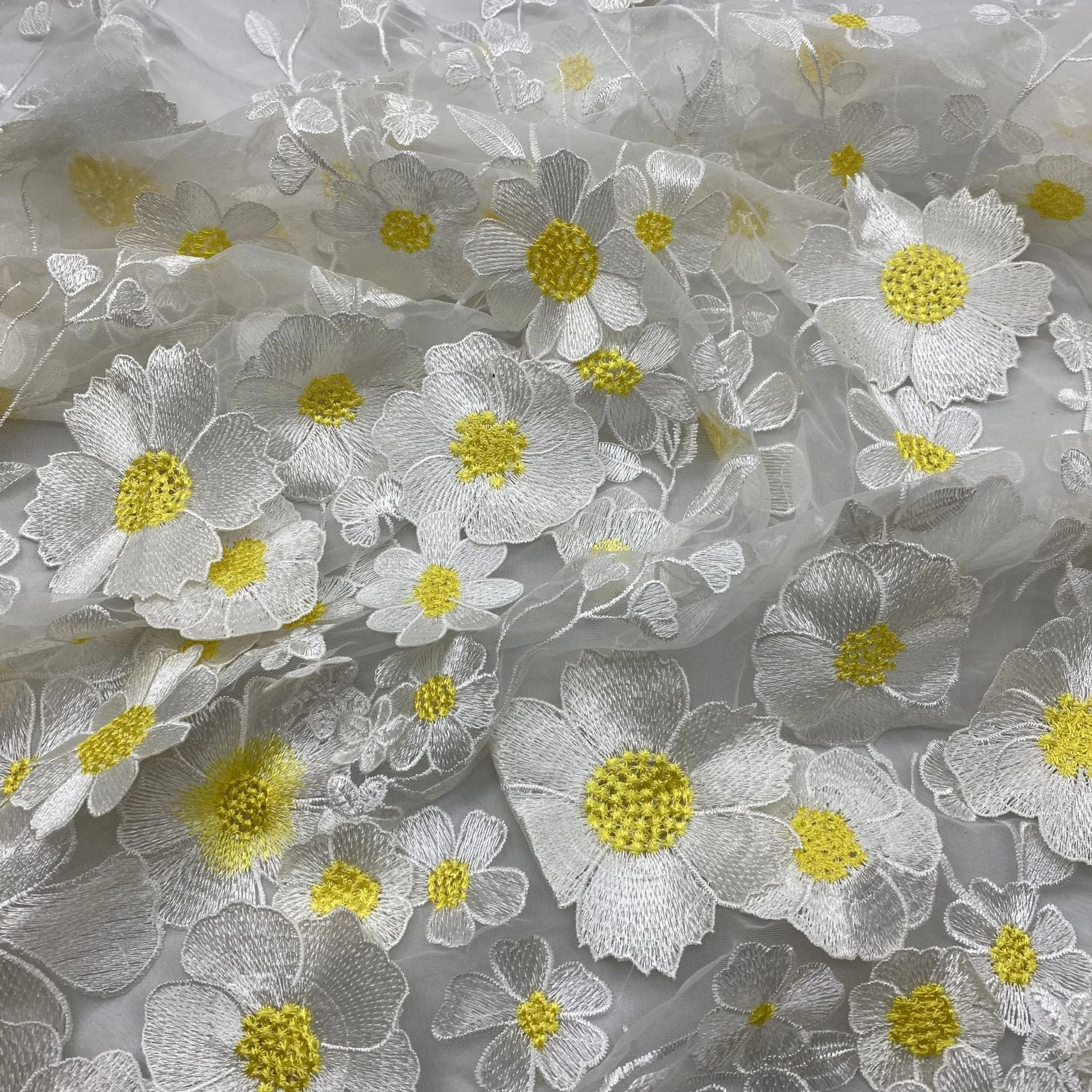 Unilateral Positioning Yarn-dyed Embroidery Cloth Three-dimensional Applique Fabric Highend Women's Dress Wedding Material