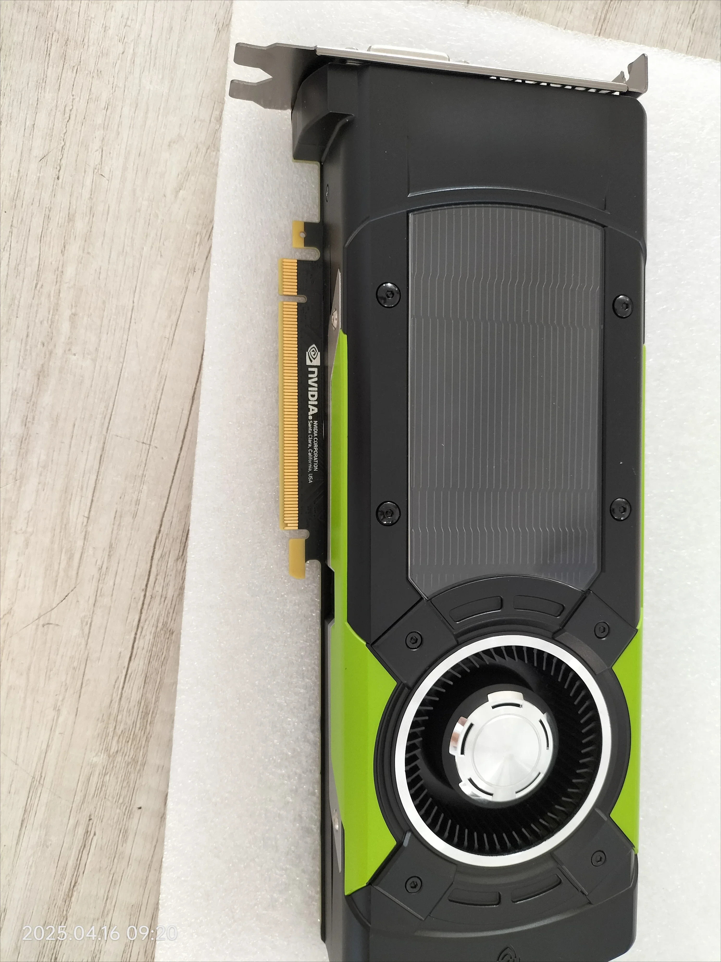 Gran oferta de tarjeta gráfica NVIDIA Quadro P1000 P2000 P5000 P6000 de 4GB y 16GB