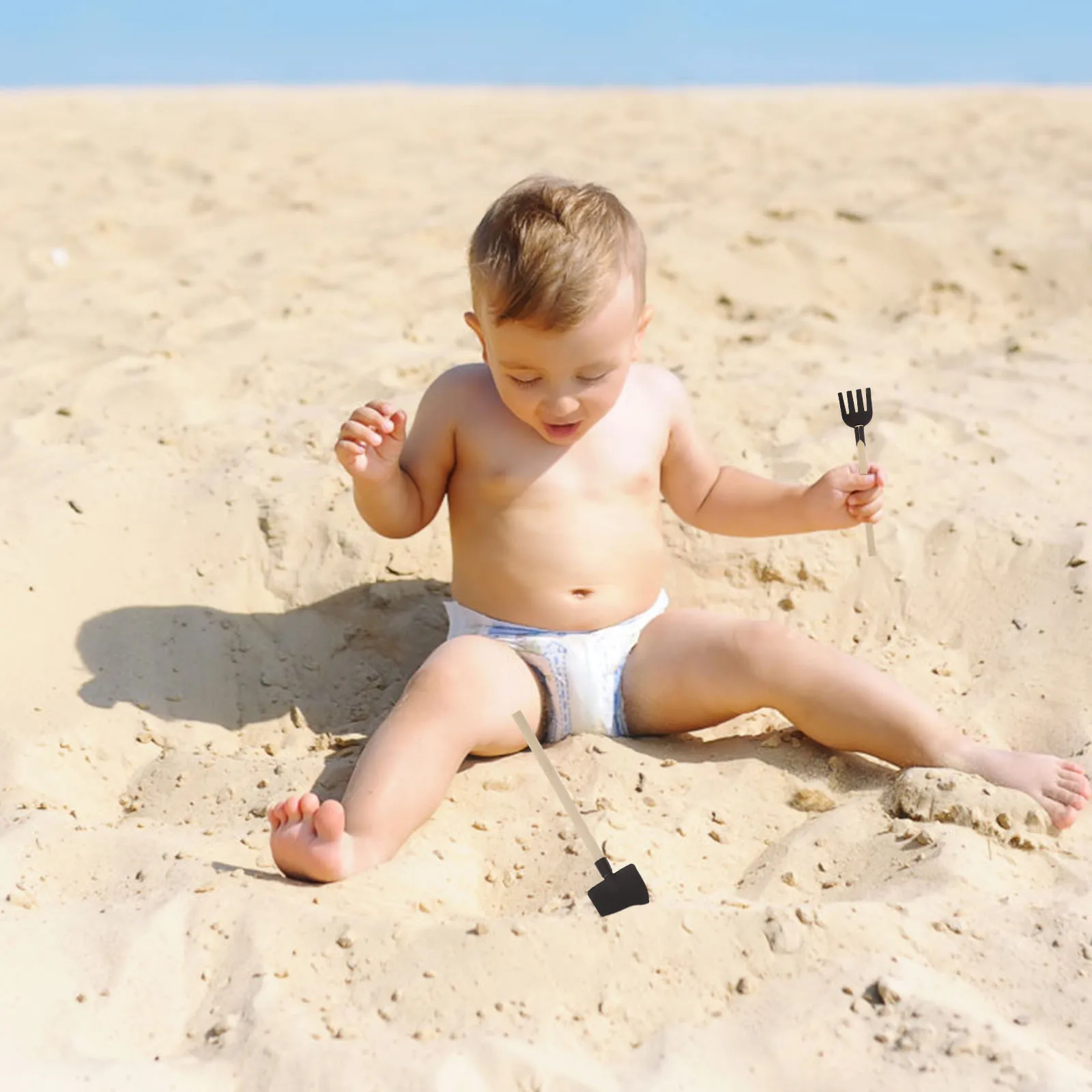 4 ชิ้นเครื่องมือเด็ก Mini Rake Beach Shovel ชุดของเล่นตุ๊กตาเครื่องมือฟาร์มคราดขนาดเล็กไม้ทรายสีดําเล่นอุปกรณ์เสริม