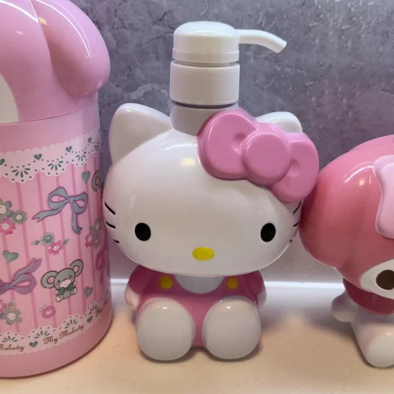 2025 Sanrio Hello Kitty Sanitizer Press Bottle Cinnamoroll Melody Kuromi Cartoon KT Cat Model Shower Gel Refill Press Bottles