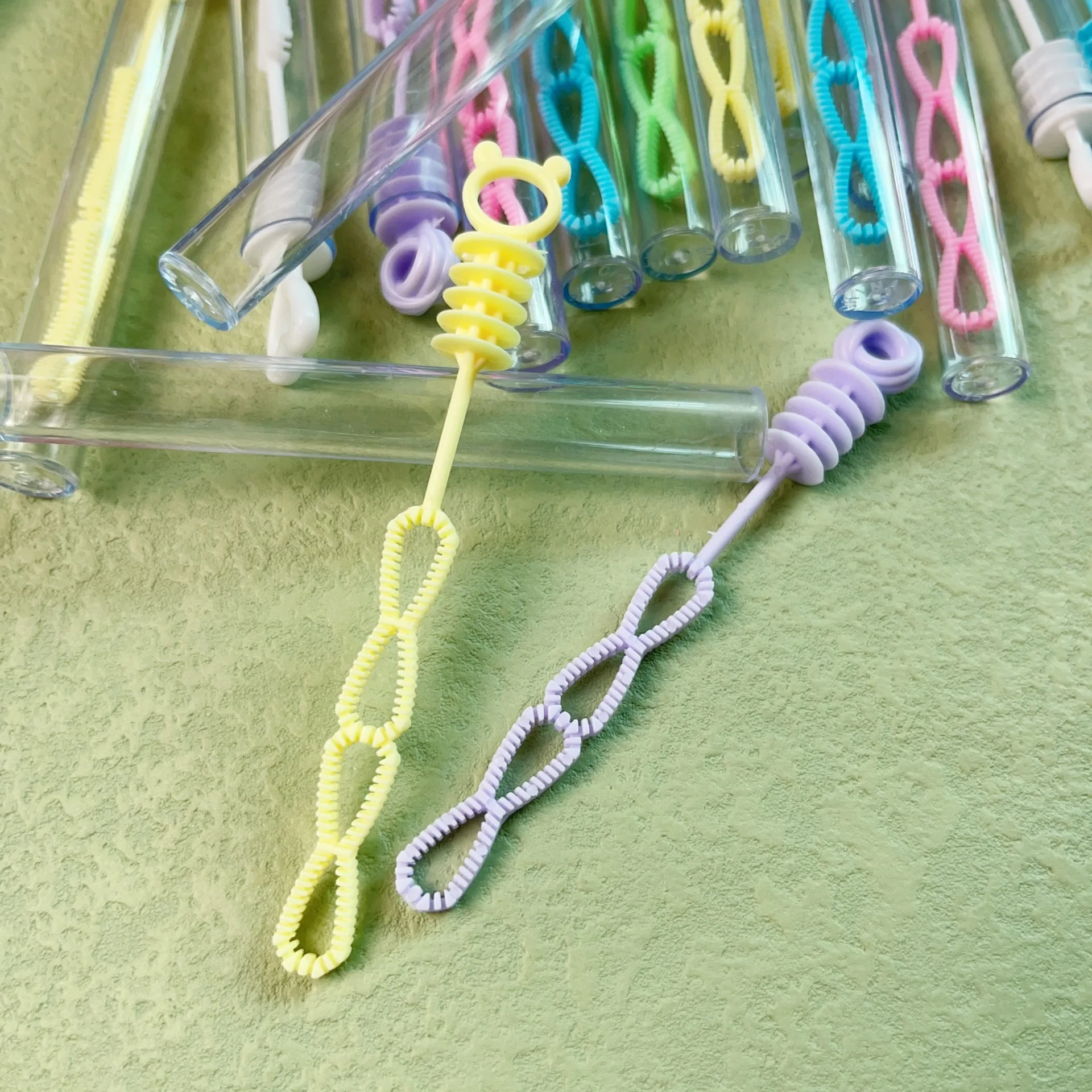 Lotti Love Heart Bacchetta Tubo Bottiglia di sapone a bolle Decorazione per feste di compleanno Regali per ospiti di nozze Doccia per bambini Giocattoli per bambini Bomboniera