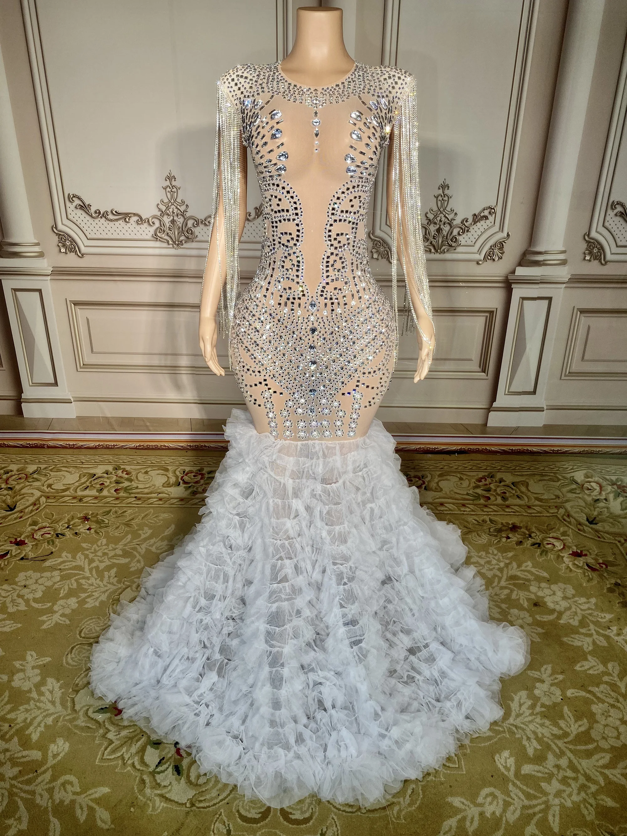 

Блестящие кристаллы, сексуальные вечерние платья для шоу, женские вечерние платья на день рождения с блестящими бриллиантами, элегантные вечерние платья с длинными рукавами, белое платье с перьями