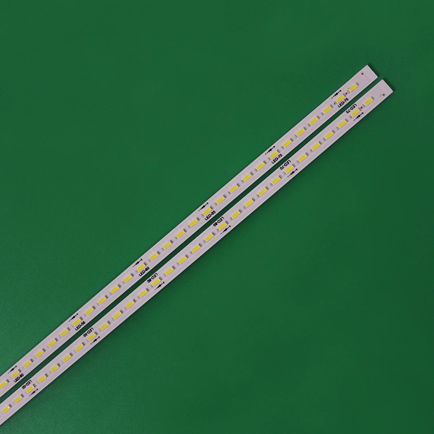 Nouveau 2pcs LED Rétro-Éclairage bande pour TCL L40F3500A-3D L40F1590B 67-H97088-0A0 T52M400354mp 1ET13ME5 LVF400SE2L