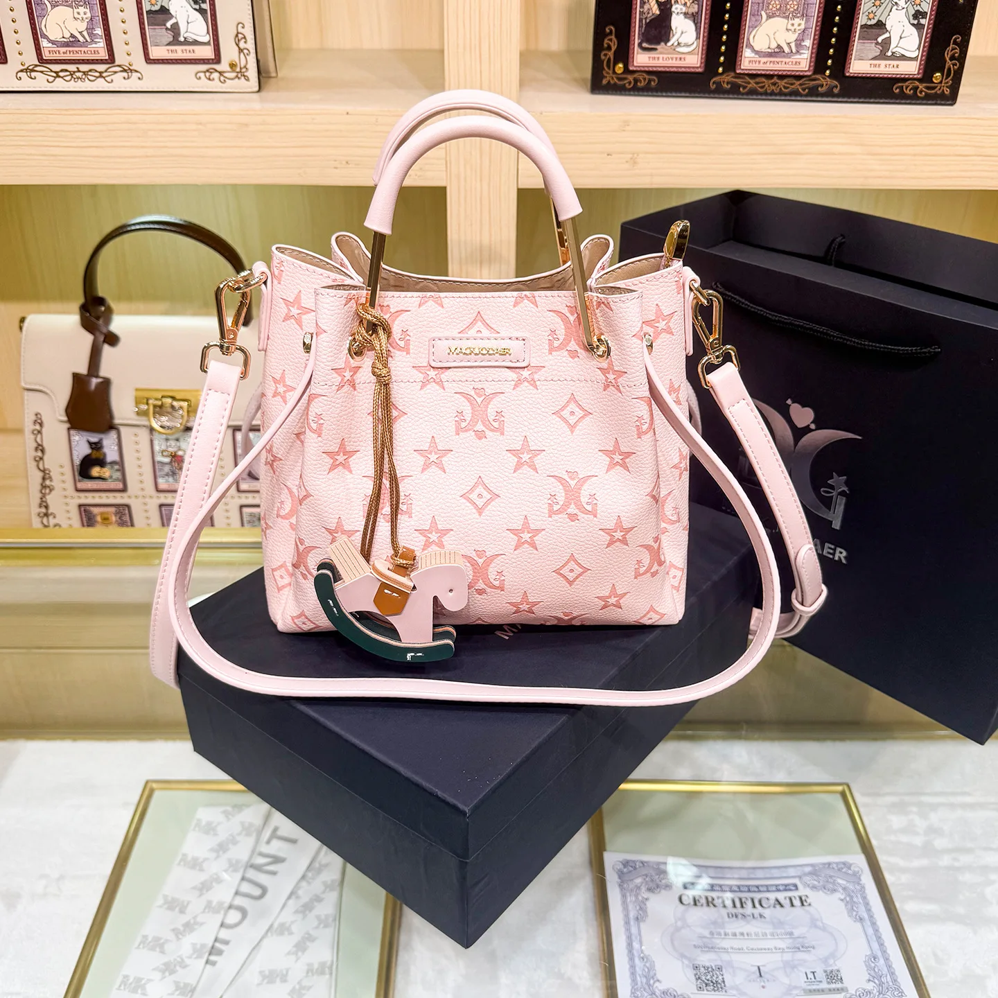 

Elegant Leather Messenger Bag For Ladies Shoulder Handbag By Luxury Brand Famous Designer Fashionable Tote