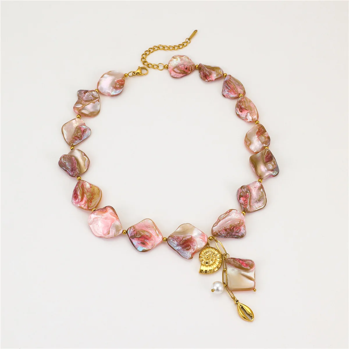 شاطئ الرياح الوردي شل مطرز، الفولاذ المقاوم للصدأ محارة اللؤلؤ قلادة الترقوة سلسلة تنوعا المرأة التيتانيوم الصلب قلادة