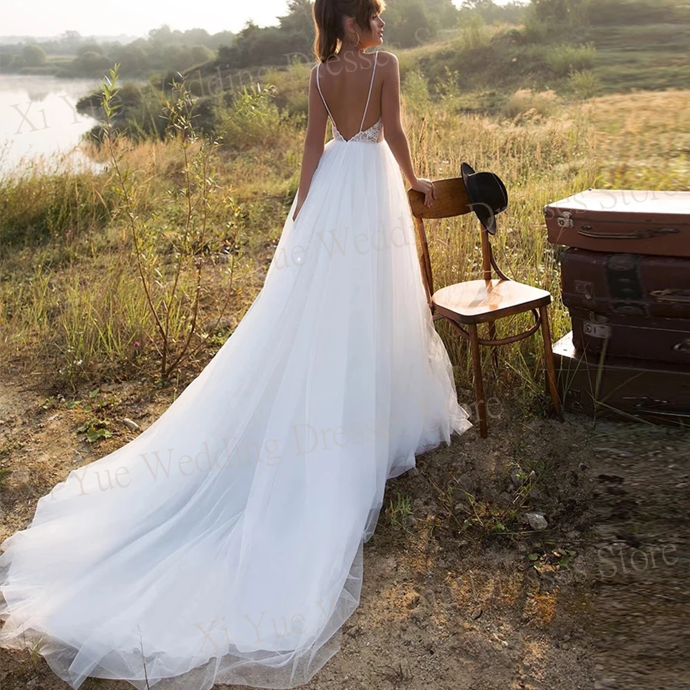 Charmante robe de mariée bohème à col en V A-ligne, appliques en dentelle, bretelles spaghetti, dos nu, mariée, tout sur mesure