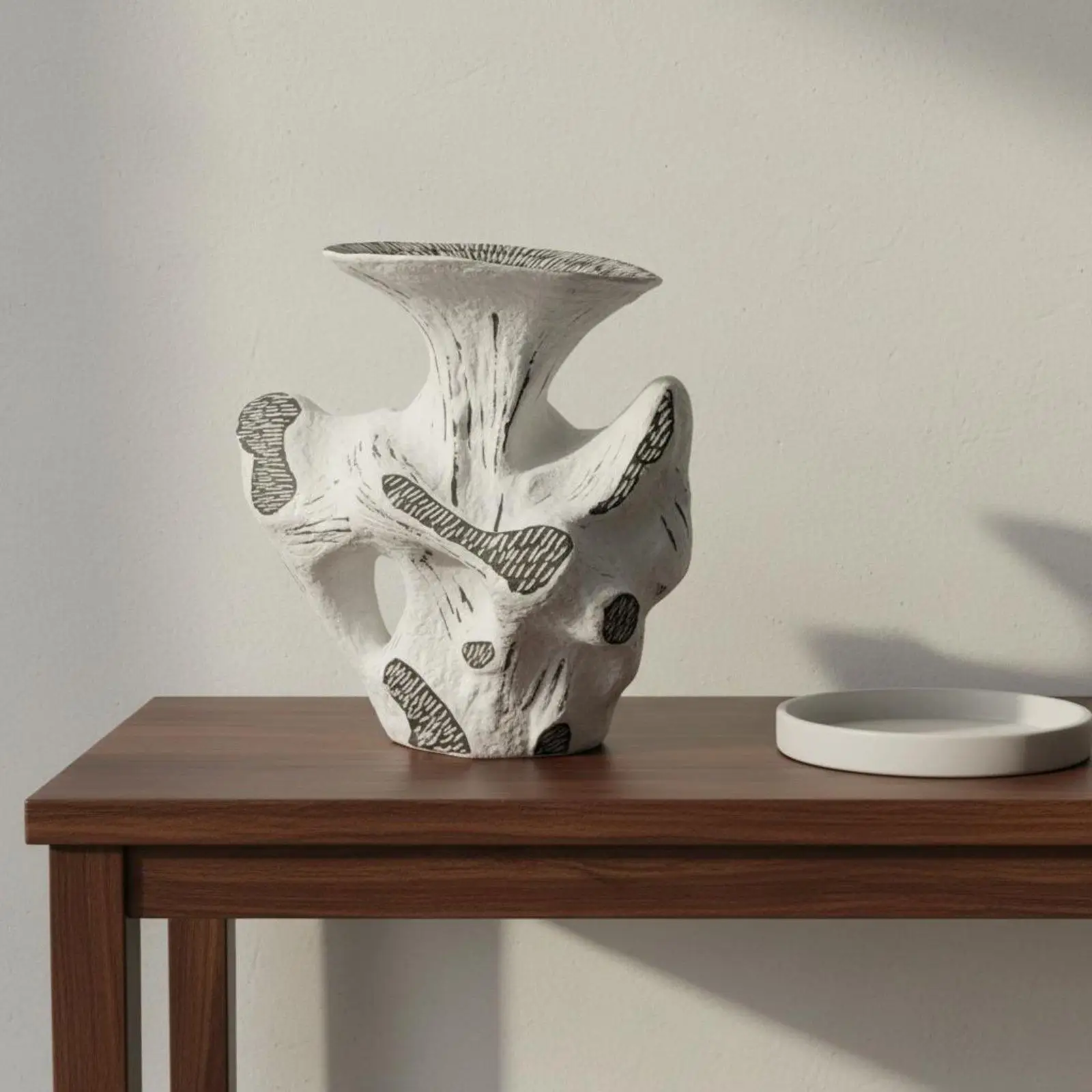 Artistic Decorative Hand-painted Vase Centerpiece Vase Home Decorative Objects for Hotel Sales Workplace
