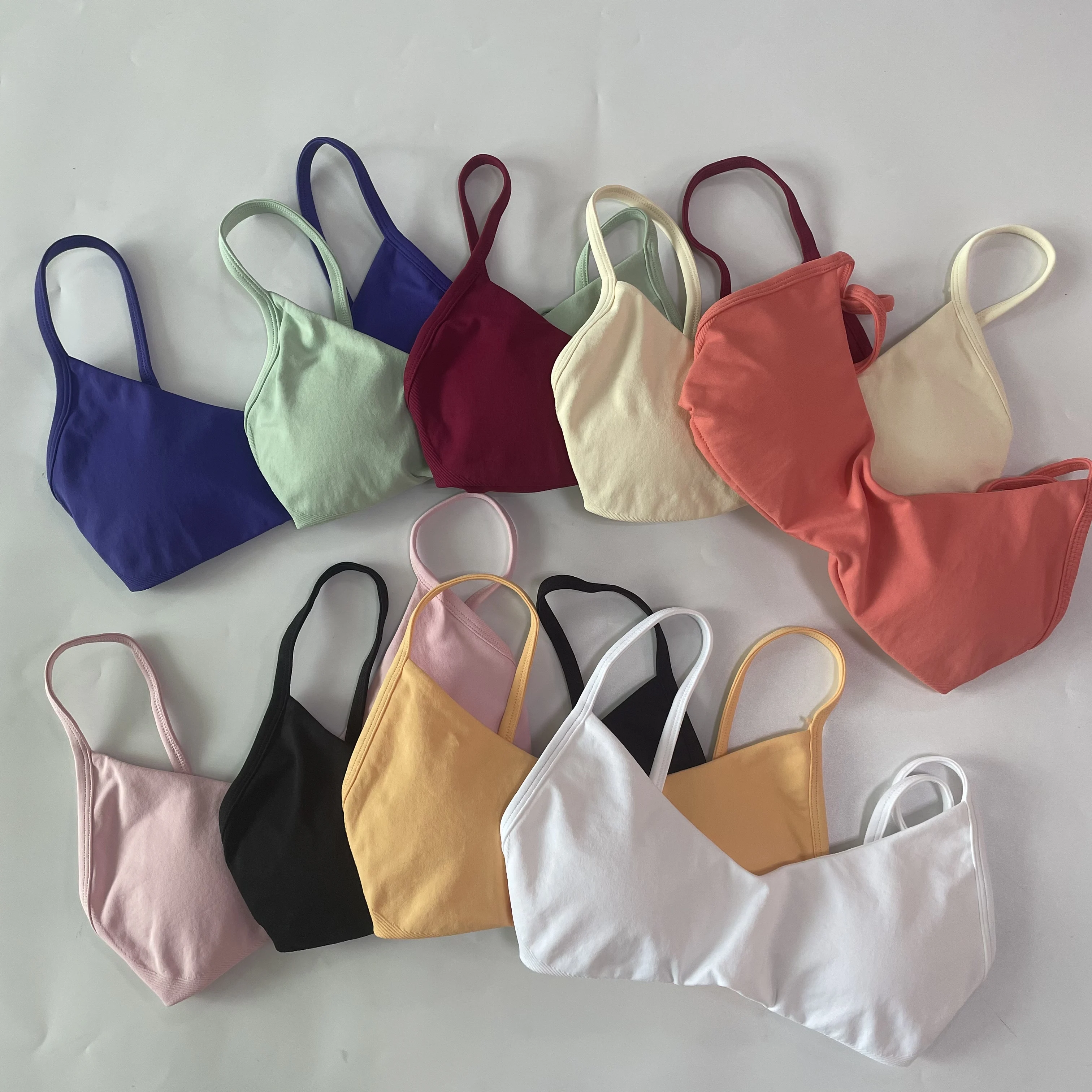 Pericic Sport-BH mit Rundhalsausschnitt für Damen, nahtloser Sport-BH, Sport-Top, Unterwäsche mit Polstern, sexy, rückenfreier BH, Yoga-Kleidung, Trainings-Fitness-BH – Detail 4