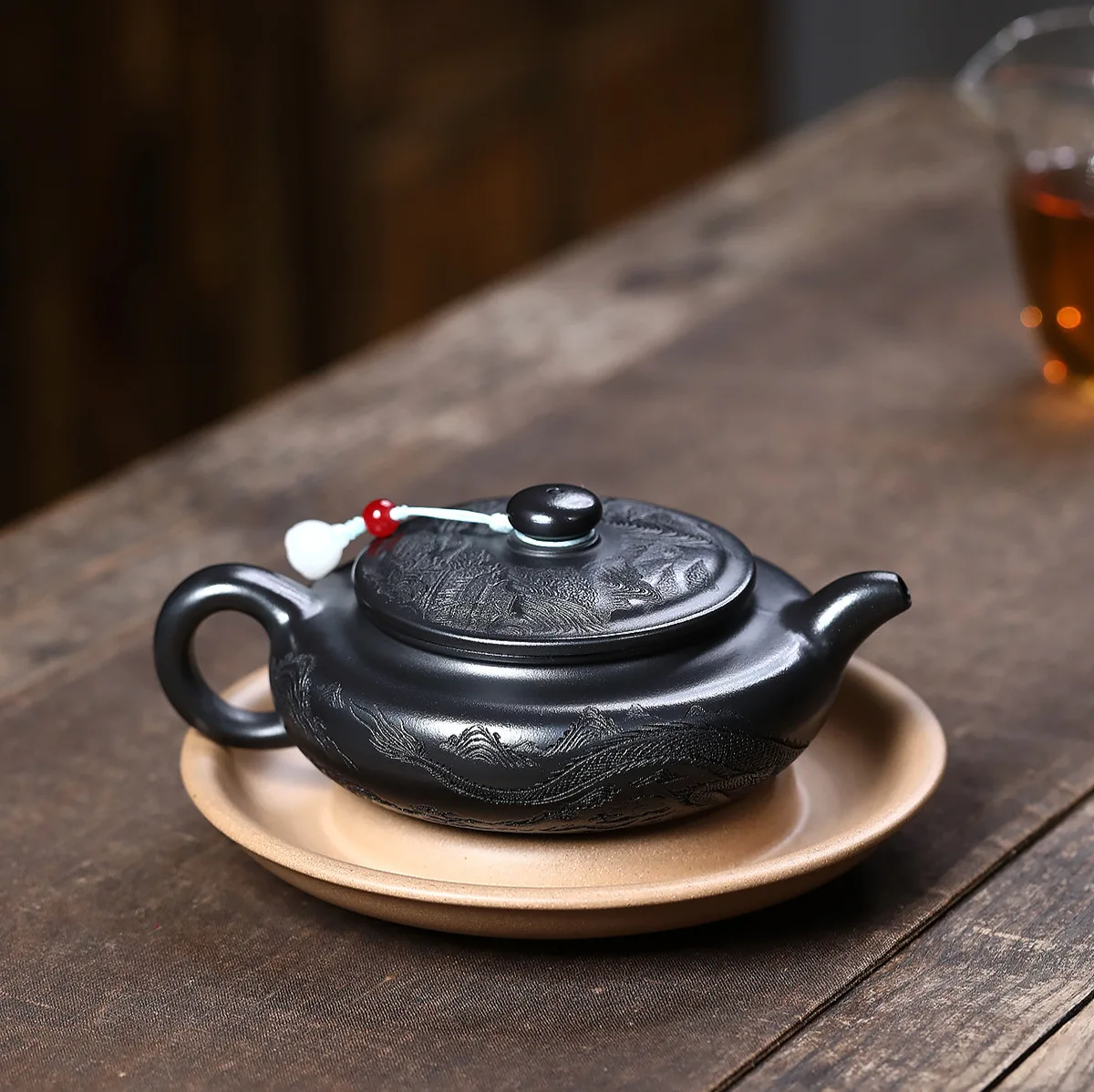 

Yixing Purple Clay Pot Famous Ore High Quality Stone Yellow Mud Half Ball Hole Pattern Flat Abdominal Fullness Carved Teapot
