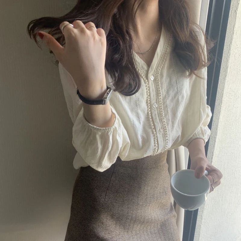 

Loose Long Sleeve V-Neck Women's Shirt Vintage Hong Kong Style Casual Bland Design Spring Autumn Fashion Classic Versatile Top