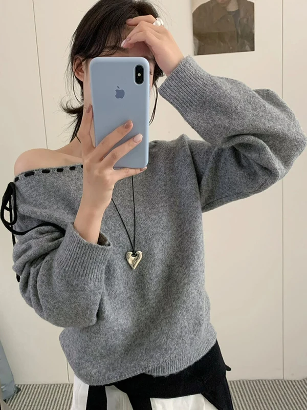 

Женский свитер на одно плечо Sweet Design Sense Dstring, осенне-зимний новый мягкий вязаный топ INS Super Alliance