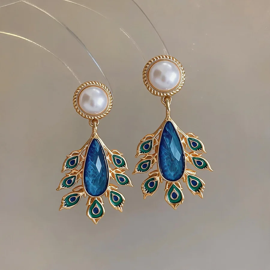 Medieval Vintage Style Feather Shape Pearl Drop Earrings For Women Fashion Exotic Ears Jewelry Party Casual Accessory Lady Gifts