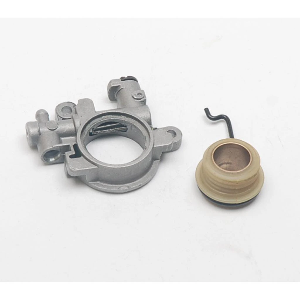 High Quality Aftermarket Oil Pump Set with Oil Line Worm Gear Steel Replacement for Chainsaw Petrol Use