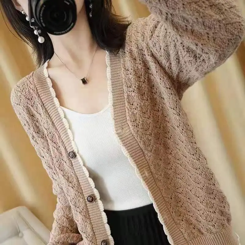 Spring and Autumn New Versatile Knitted Cardigan Coat Women\'s Thin Hollow Loose Large Size Western-style Solid Color Women\'s Top