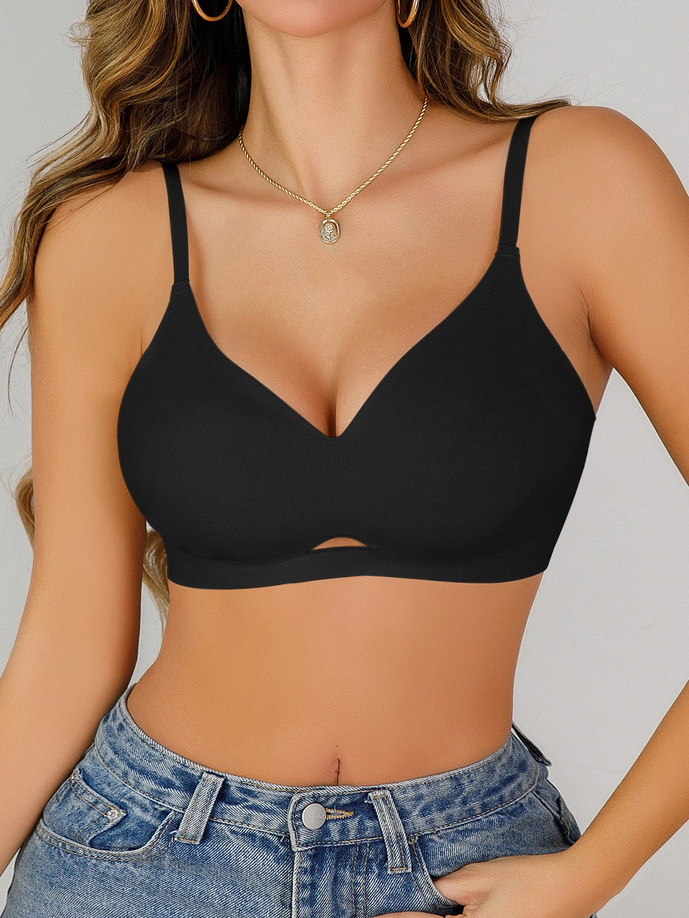 Traceless Design Simple Solid Color Women\'s Bra Soft Comfortable Underwear Women\'s High Elastic Breathable Push-up Bra suit