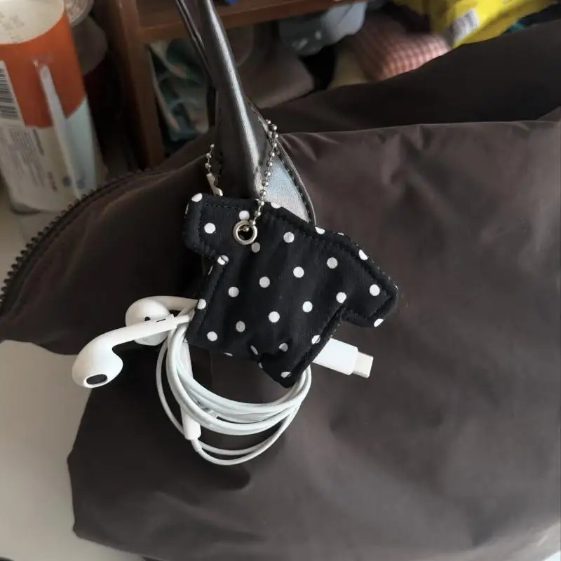 Creative Clothes Shape Earphone Storage Case Y2K Trendy INS Portable Data Cable Organizer for Outdoor Use